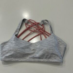 Lulu Lemon NWOT  athletica Light Gray Striped Sports Bra with Pink Strappy Back